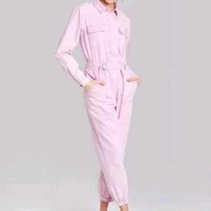 Light pink jumpsuit w/ belt & collar